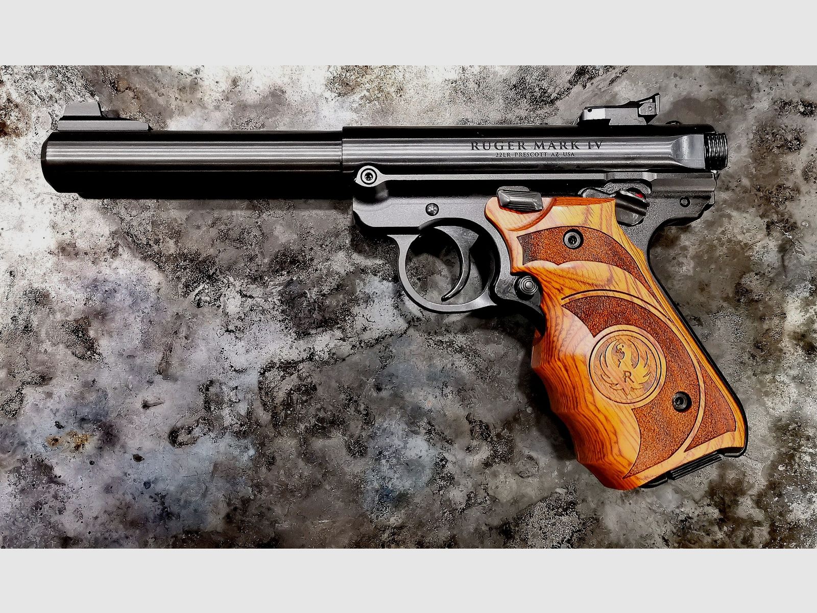 Ruger MK IV Target 5,5″ brüniert cal. 22 L.r Holzgriff, Bild 1 von 4