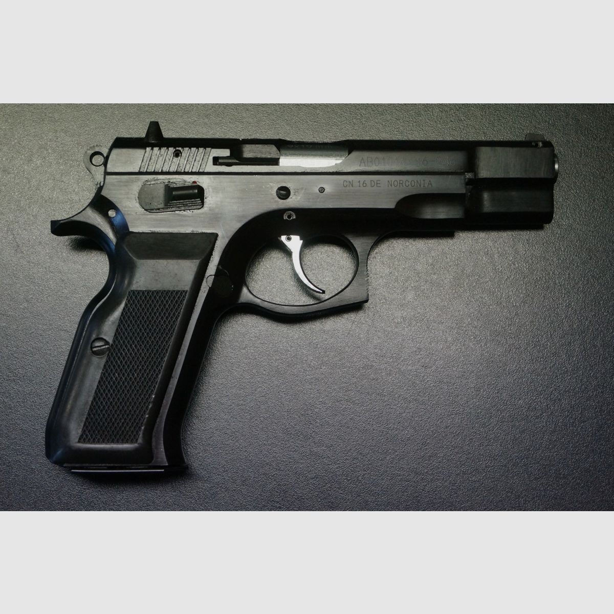 Norinco NZ85B, image 1 sur 5
