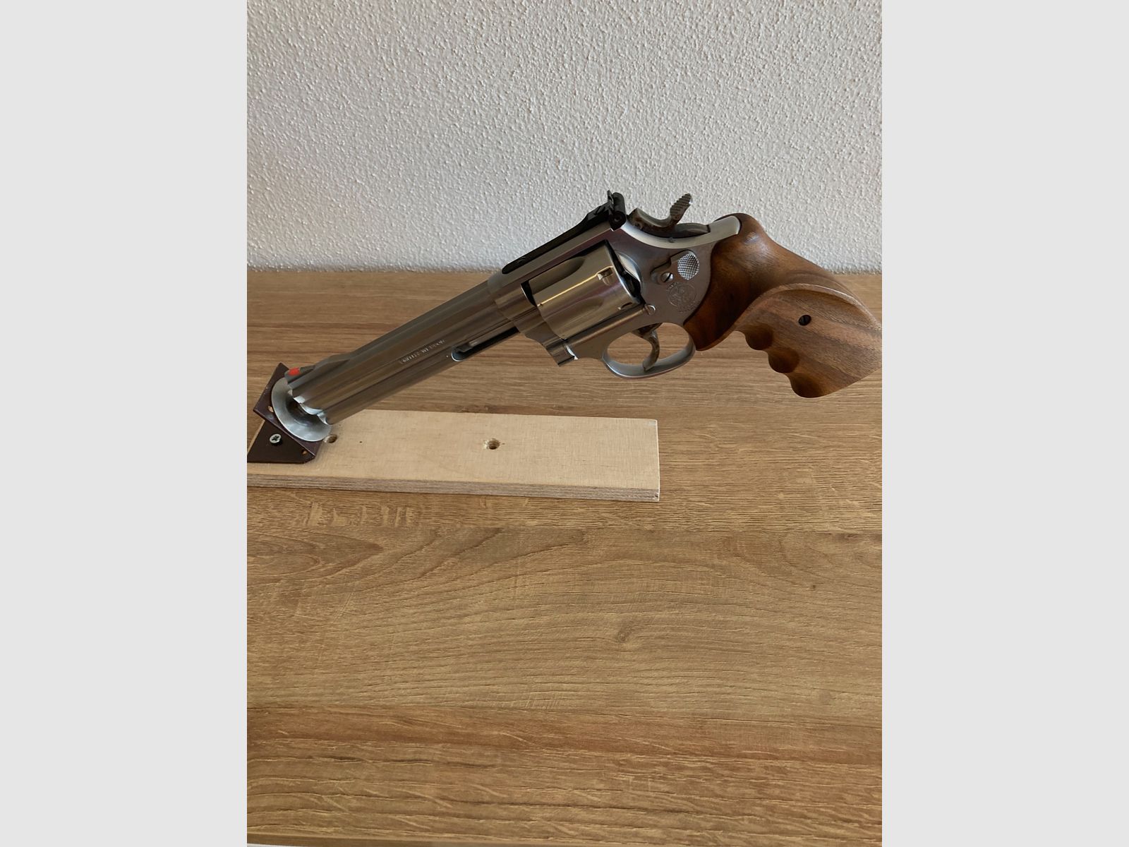 Smith & Wesson 357 Magnum, Bild 1 von 7