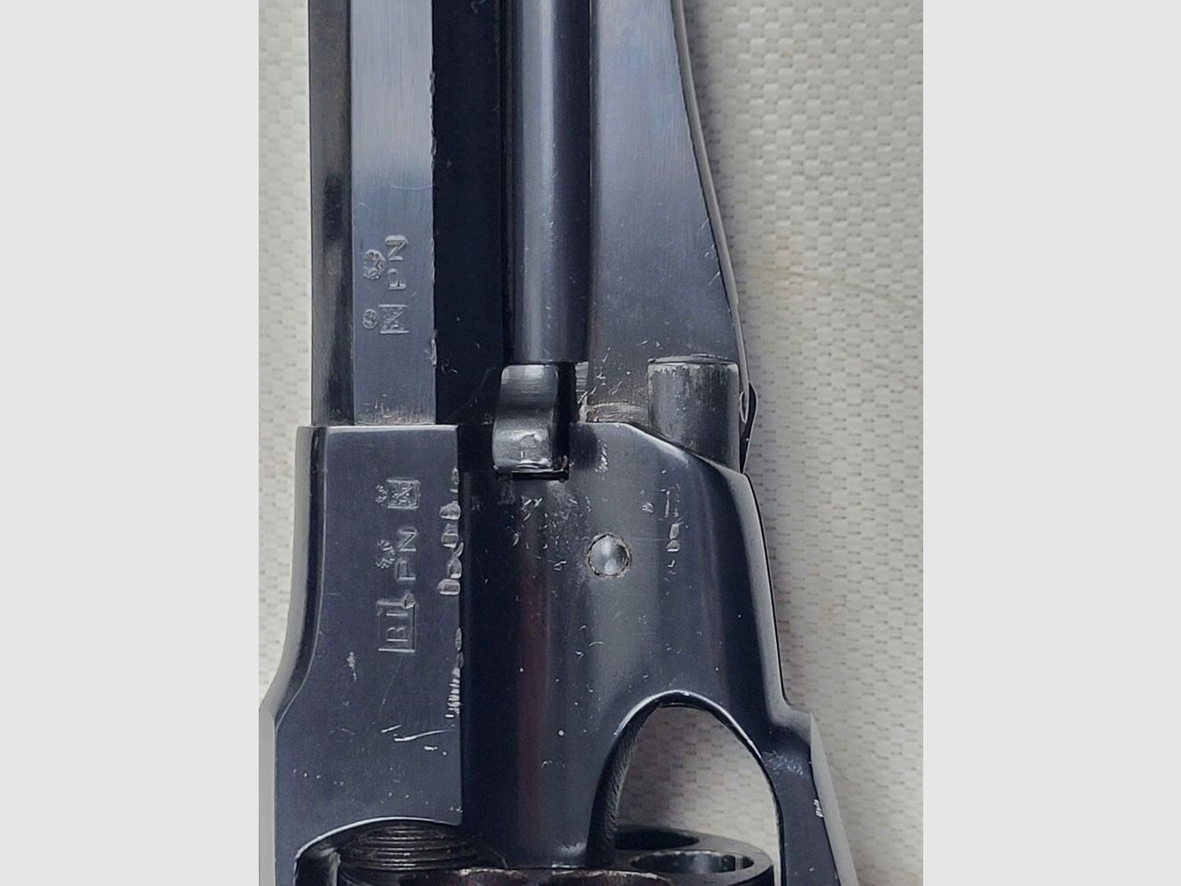 Hege Uberti New Army