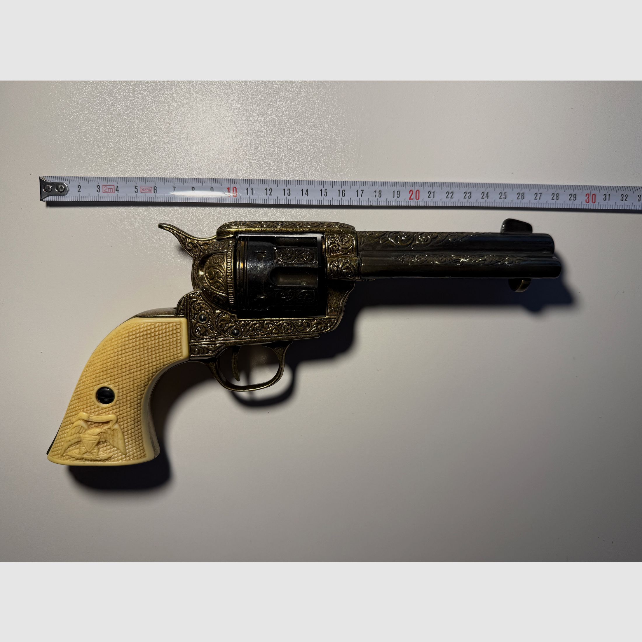 Revolver "COLT Peacemaker“, US Kavallerie 1873, verzierte Dekowaffe