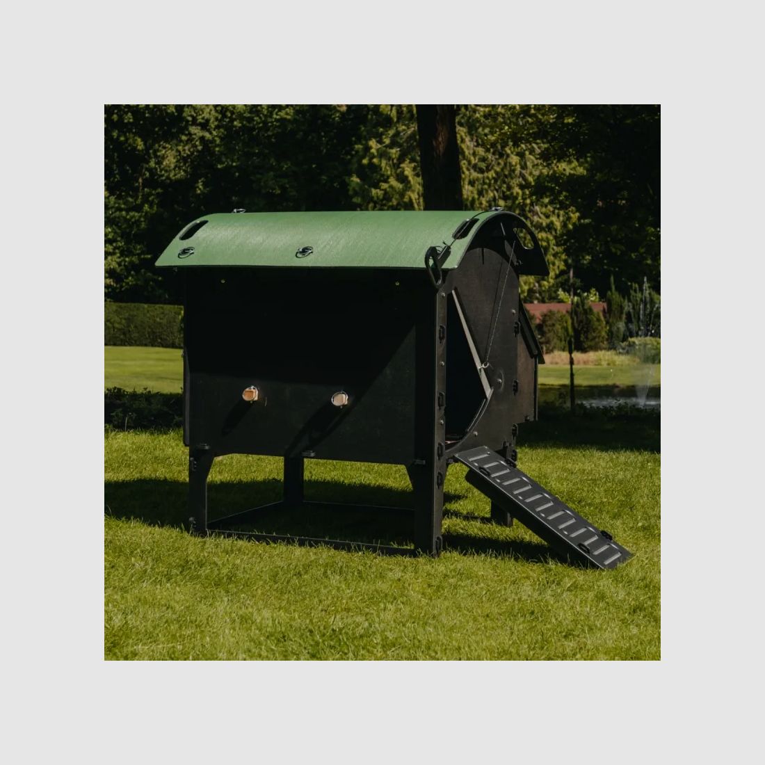 Kurnik na nogach z recyklingowego plastiku, dla 5 kur standardowych lub 9 miniaturowych, zdjęcie 3 z 9