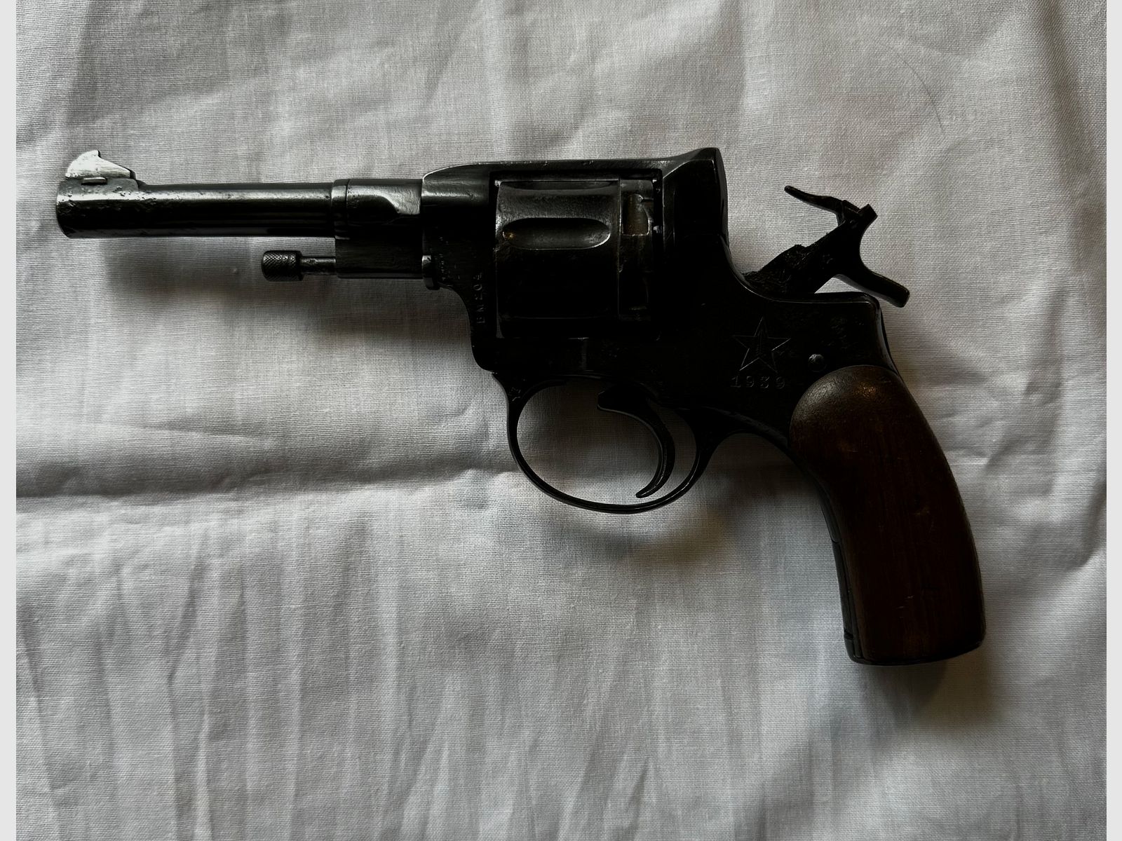 Nagant. russischer Revolver