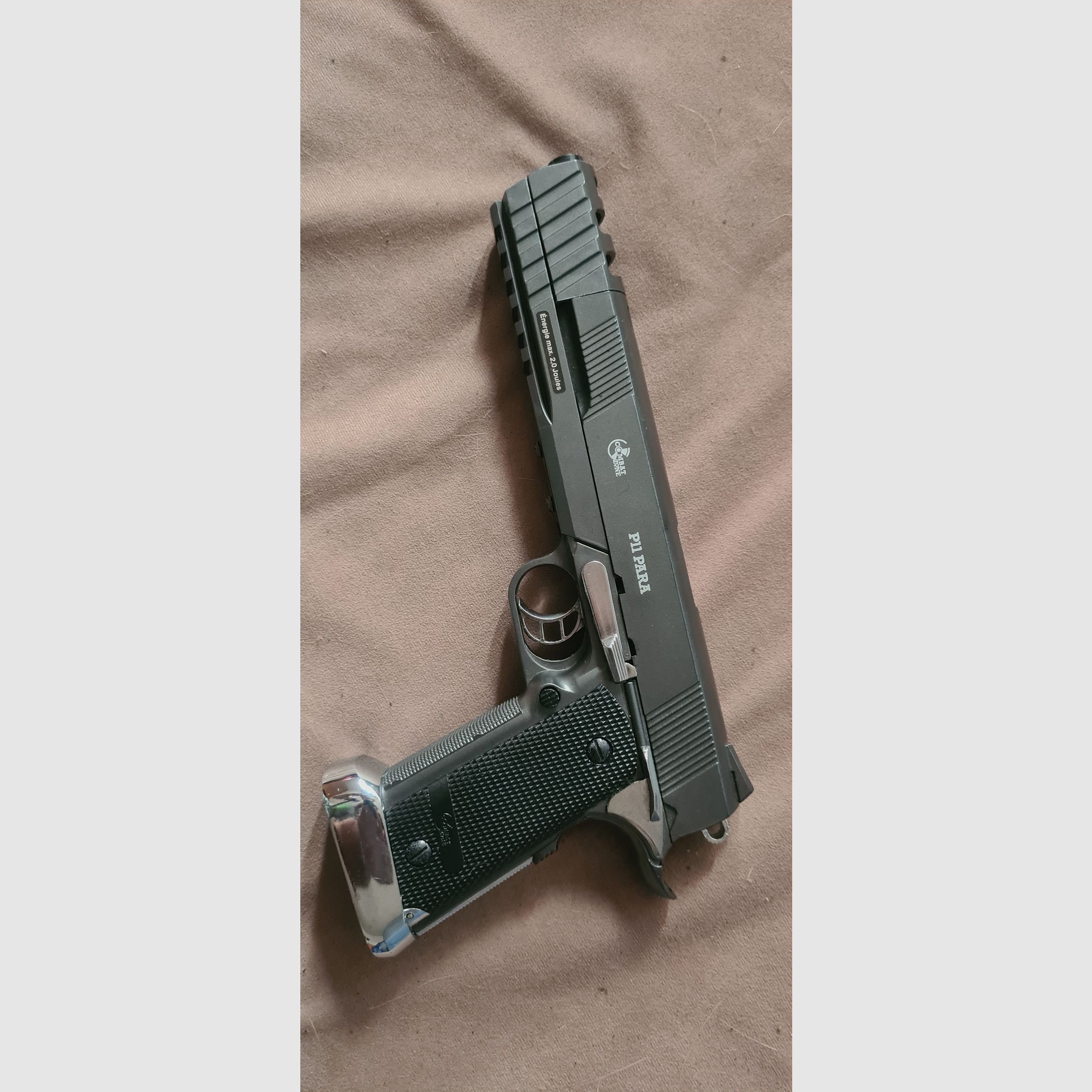 Combat zone p11 Para
