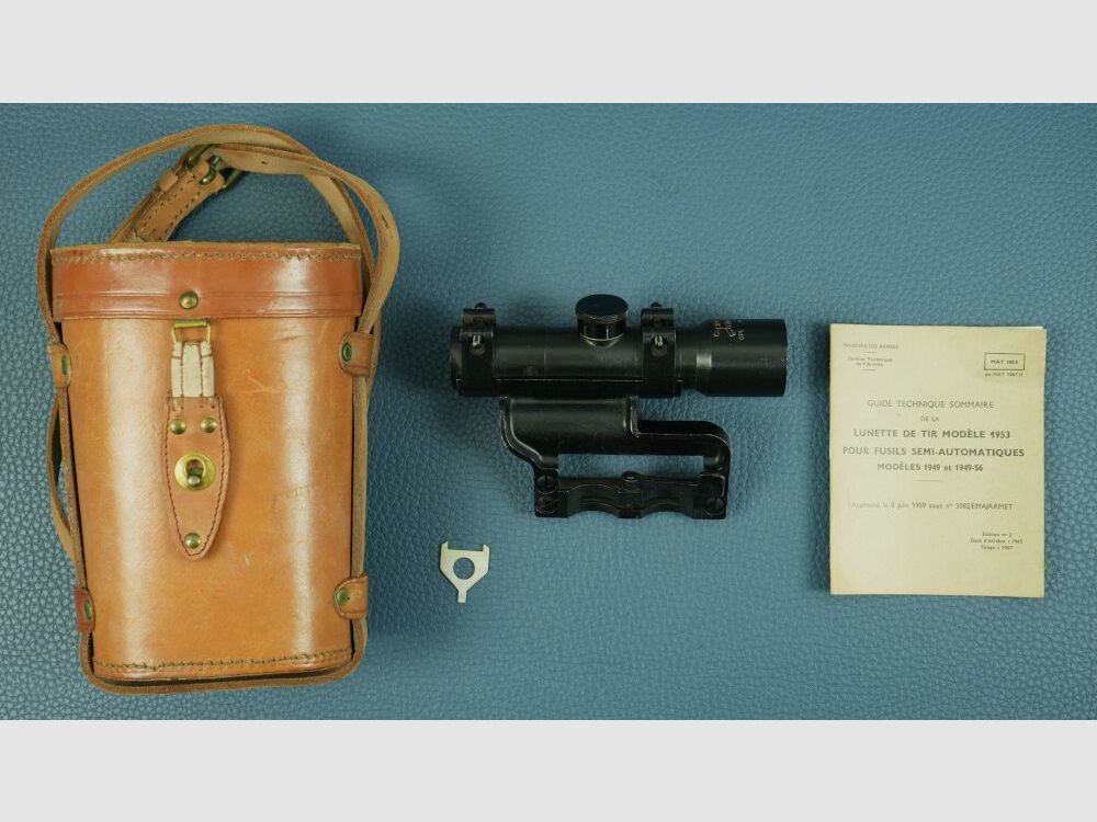 OPL APX L806 "Lunette de tir modèle 1953" dans un étui
