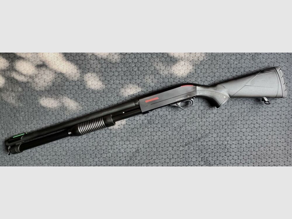 Winchester Mod. SXP, High Capacity Vorderschaftrepetierflinte, Kal. 12/76 12/76