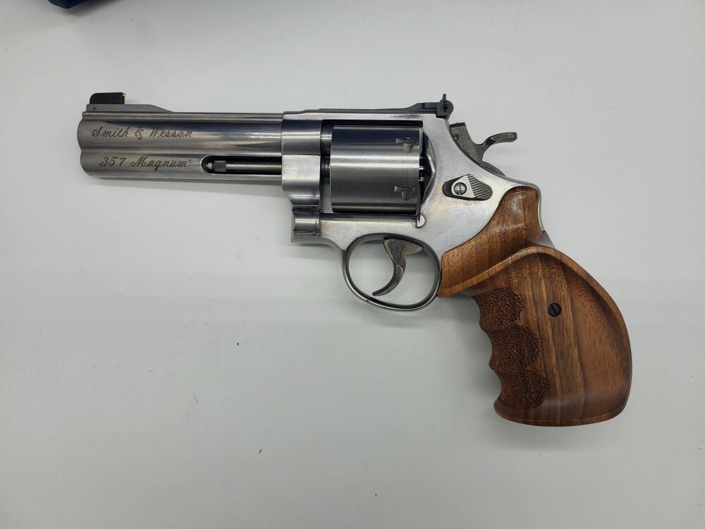 Smith & Wesson 627 Target Champion