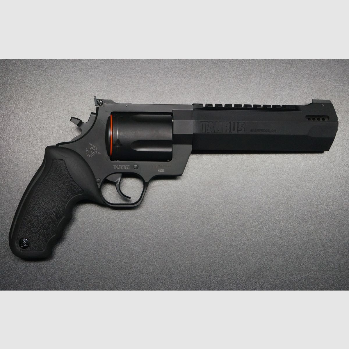 Taurus Raging Hunter .460 S&W 6.73″, Bild 1 von 8