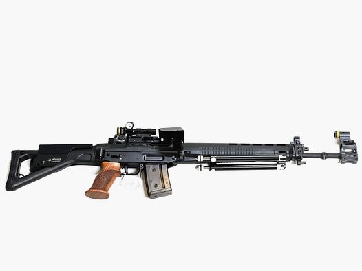 SL-Gewehr SIG PE 90, aufgerüstet zu Wyss Elite 90 5.56 x 45 (GP90)