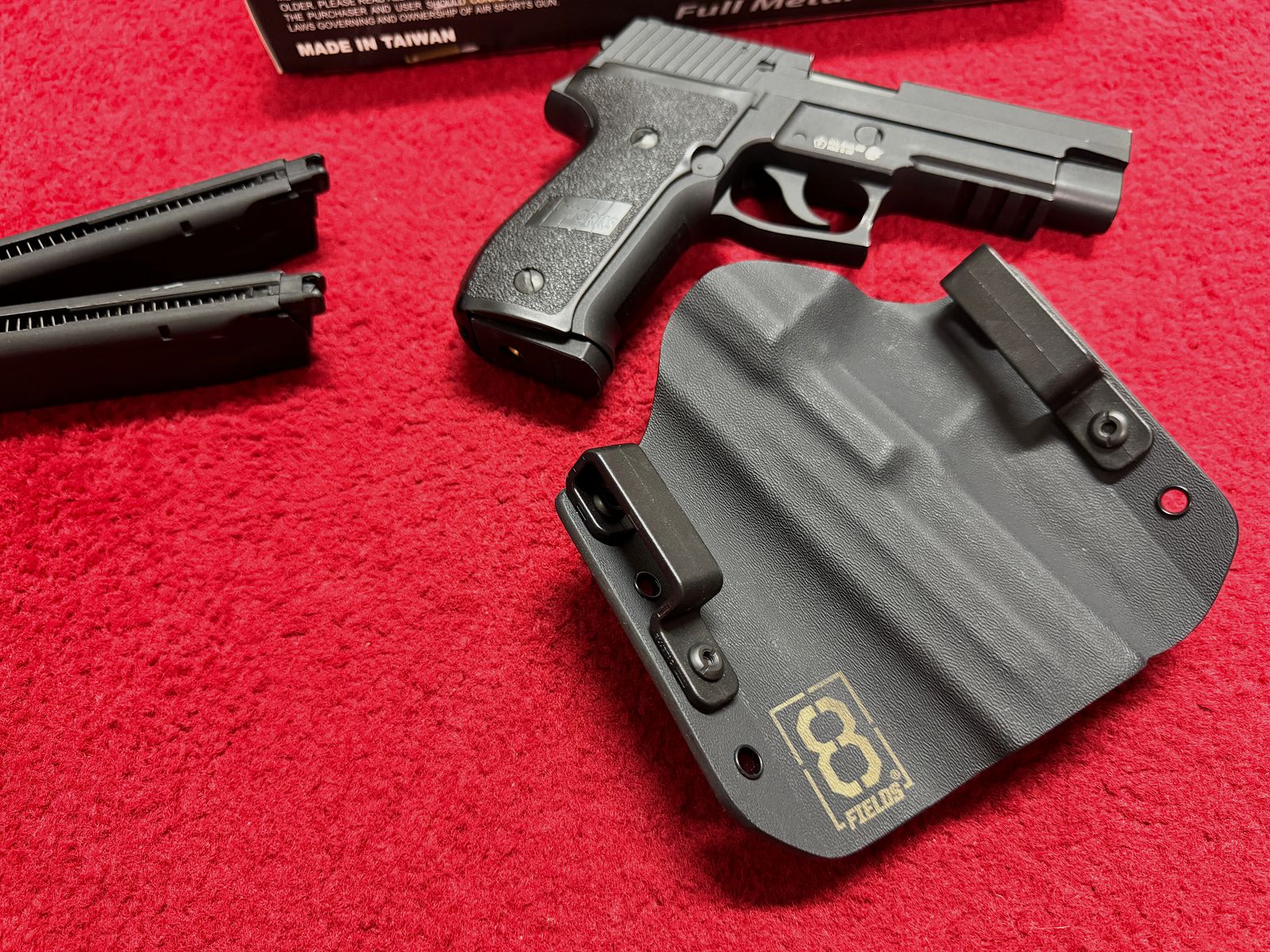 KJ Works KP-01 SIG P226 Vollmetall Gas Blow Back Airsoft GBB 6mm + Tasche-Holster - 3 Magazine 