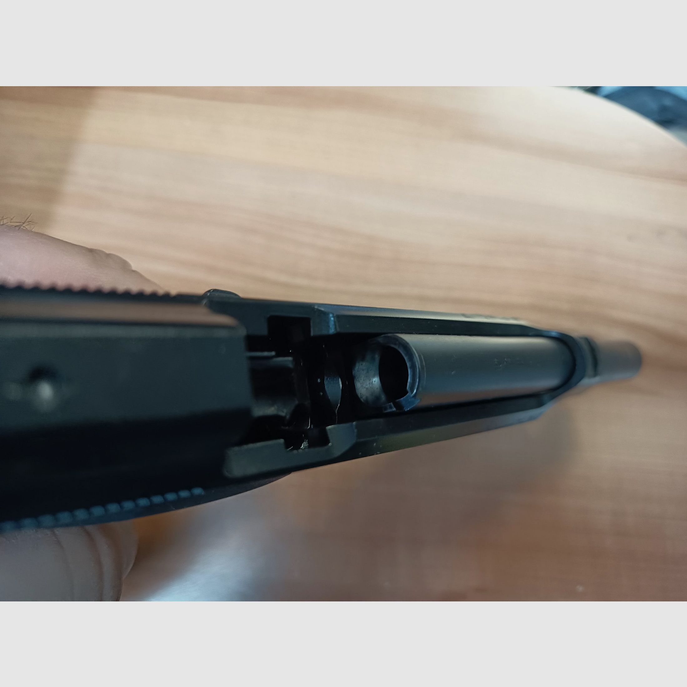 BERETTA 92 A1 + crosse IMI Kidon, image 8 sur 13