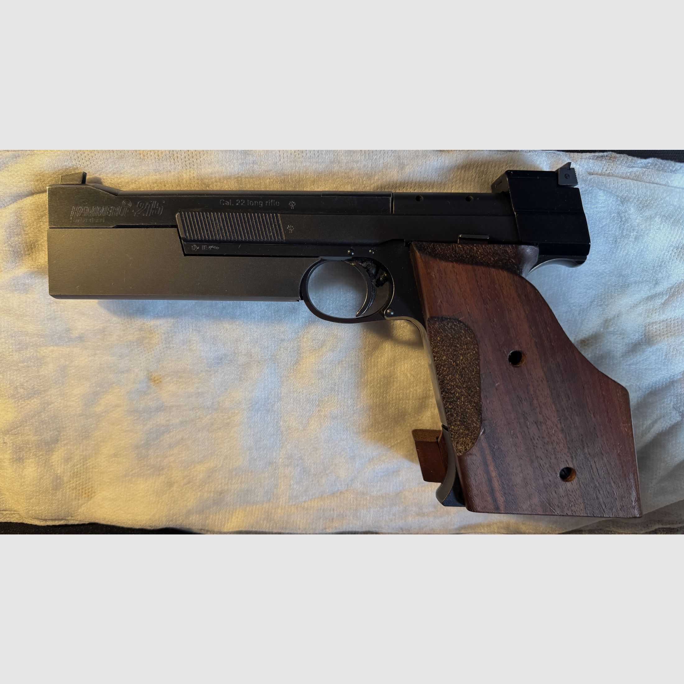 Sportpistole Hämmerli 215 22 lr mit 3 Magazinen
