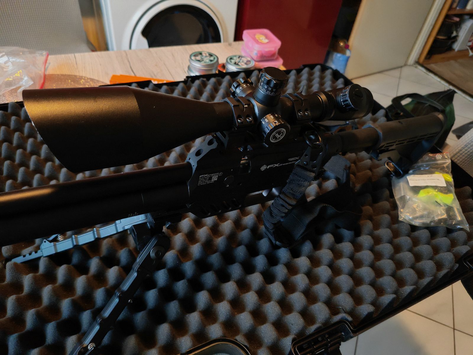 FX Dreamline Tactical 7,62 mm, accessoires, beaucoup de munitions
