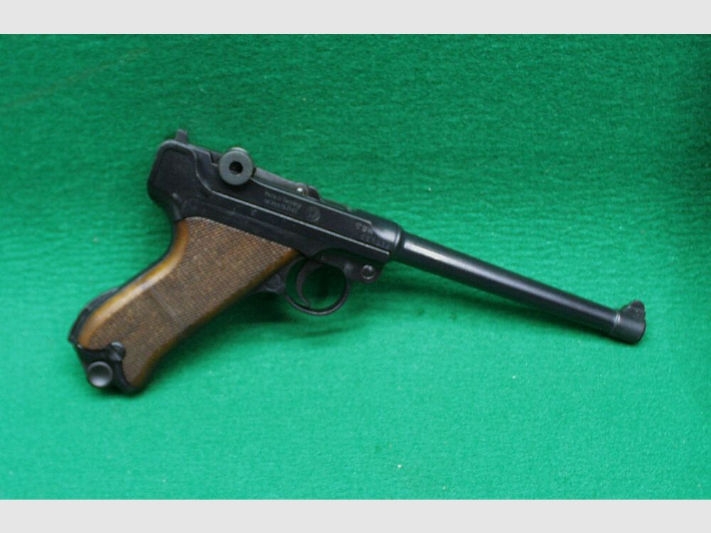 ME Cuno Melcher	 ME P04 9mm P.A.K. schwarz