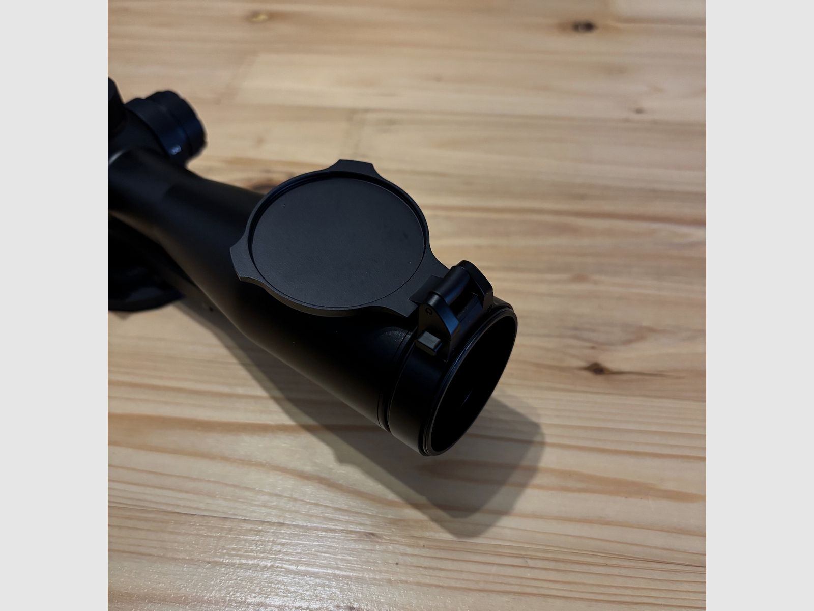 Leica Fortis 6 1,8-12x 42i inkl. Flip Cover