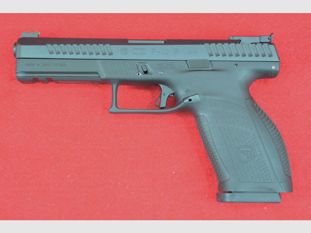 <CZ P-10 F>