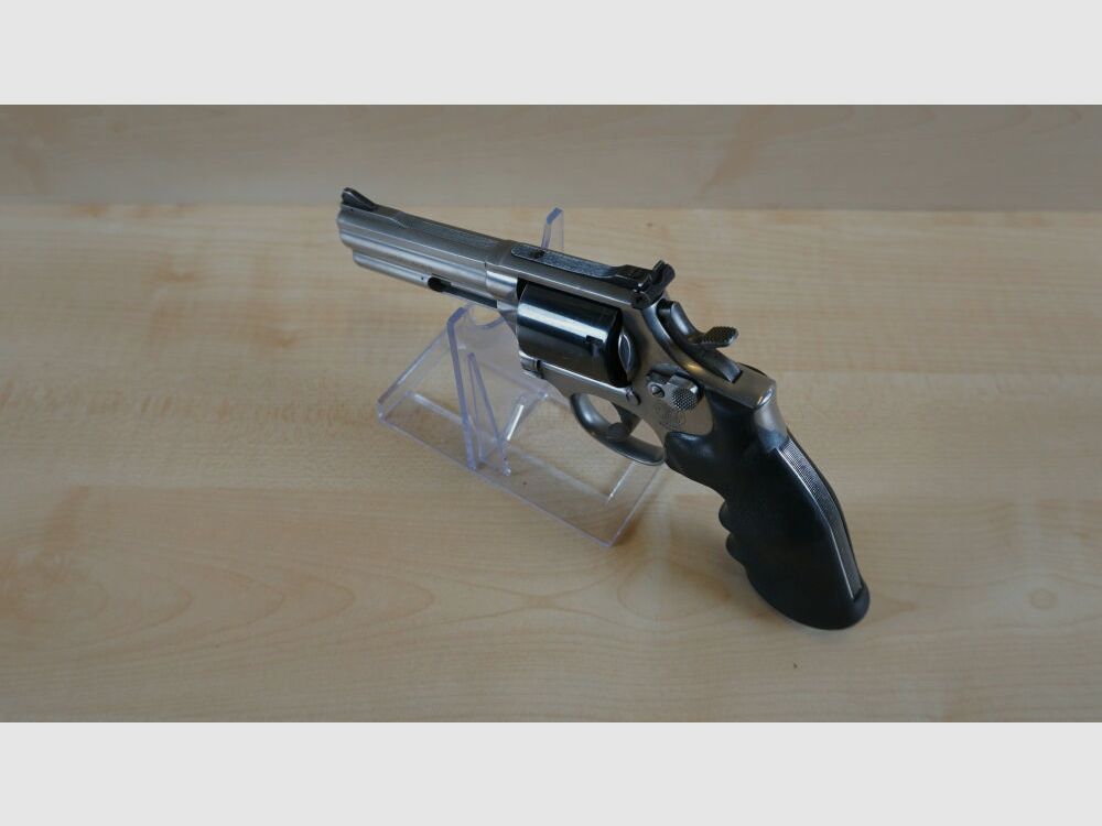 Smith & Wesson 686-4