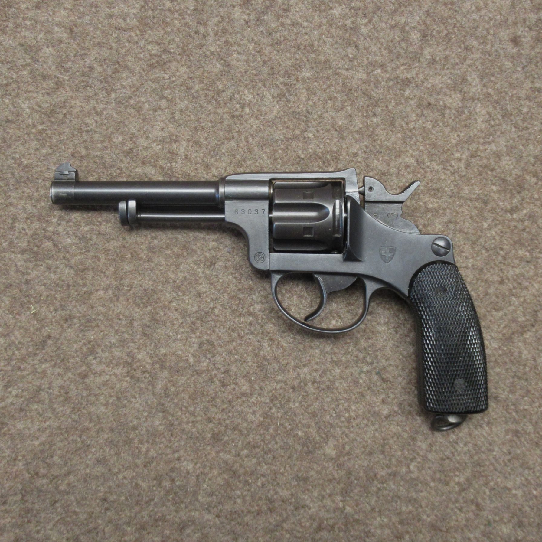 Revolver W+F mod. 1929 kal. 7.5mm, afbeelding 2 van 5