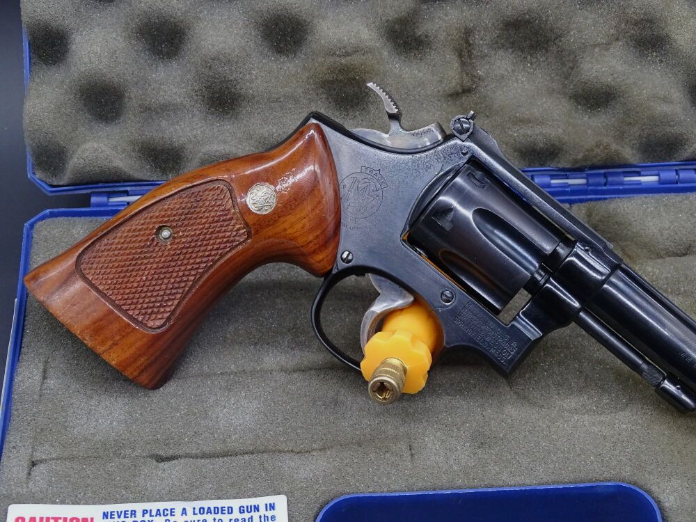 S&W Smith & Wesson Mod 17-2 6" kaliber .22lr 17-2