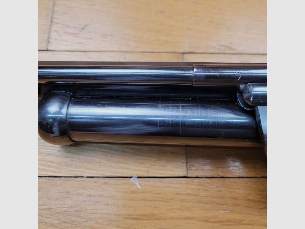 Barock und beeindruckender LeMat Kavallerie-Revolver – Seltene Herstellung von Pietta aus 1988 – 9-Schuss Trommel im Kaliber .44 und ein zentraler für Schrot – Die außergewöhnlichste Waffe des Bürgerkriegs – Originalkoffer – Wunderschöne Brünierung – Perfekte Mechanik und Ästhetik – TBE++, Bild 5 von 30