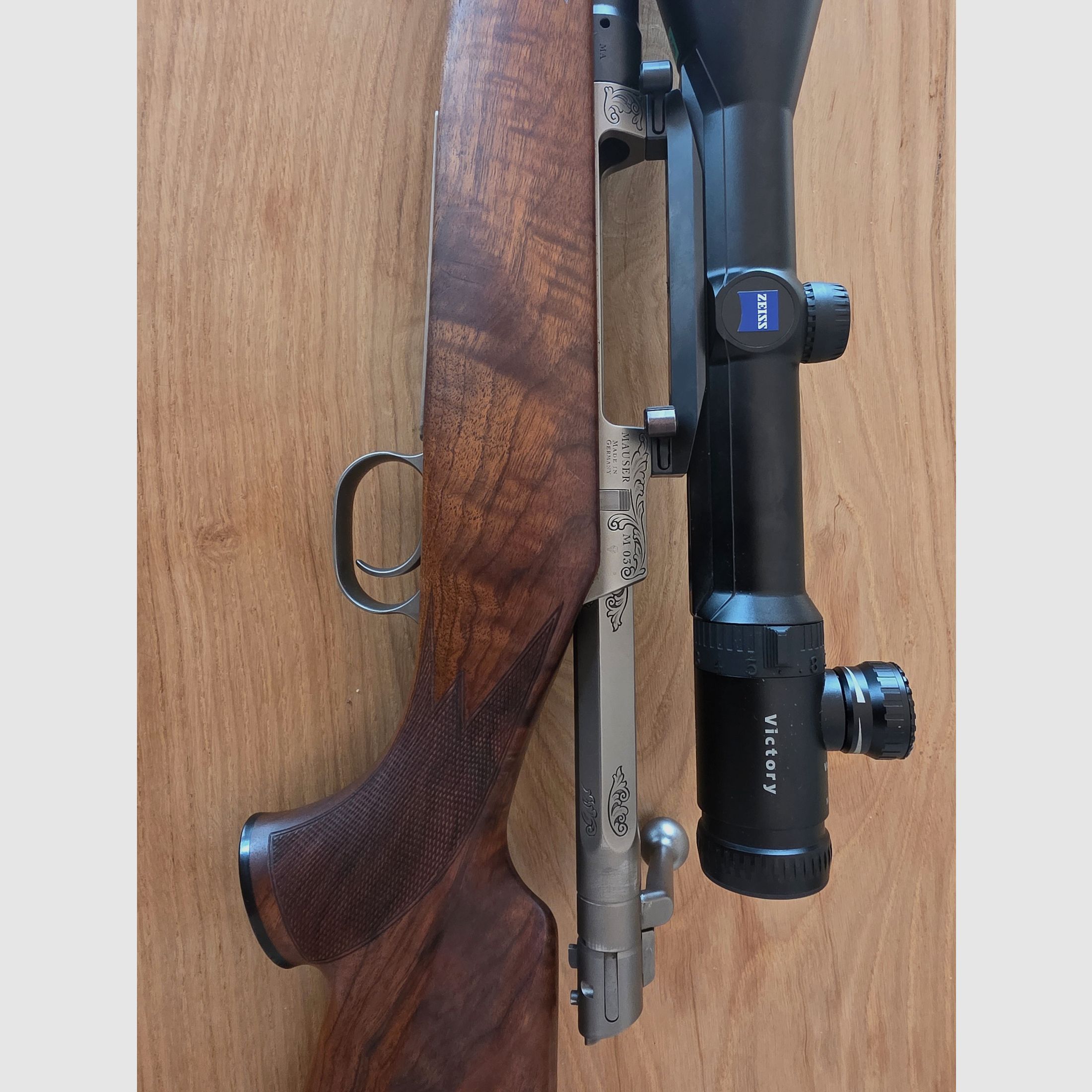 Mauser M03 Extrem w rzadkiej edycji specjalnej w 8x68S z ZEISS 3-12x56