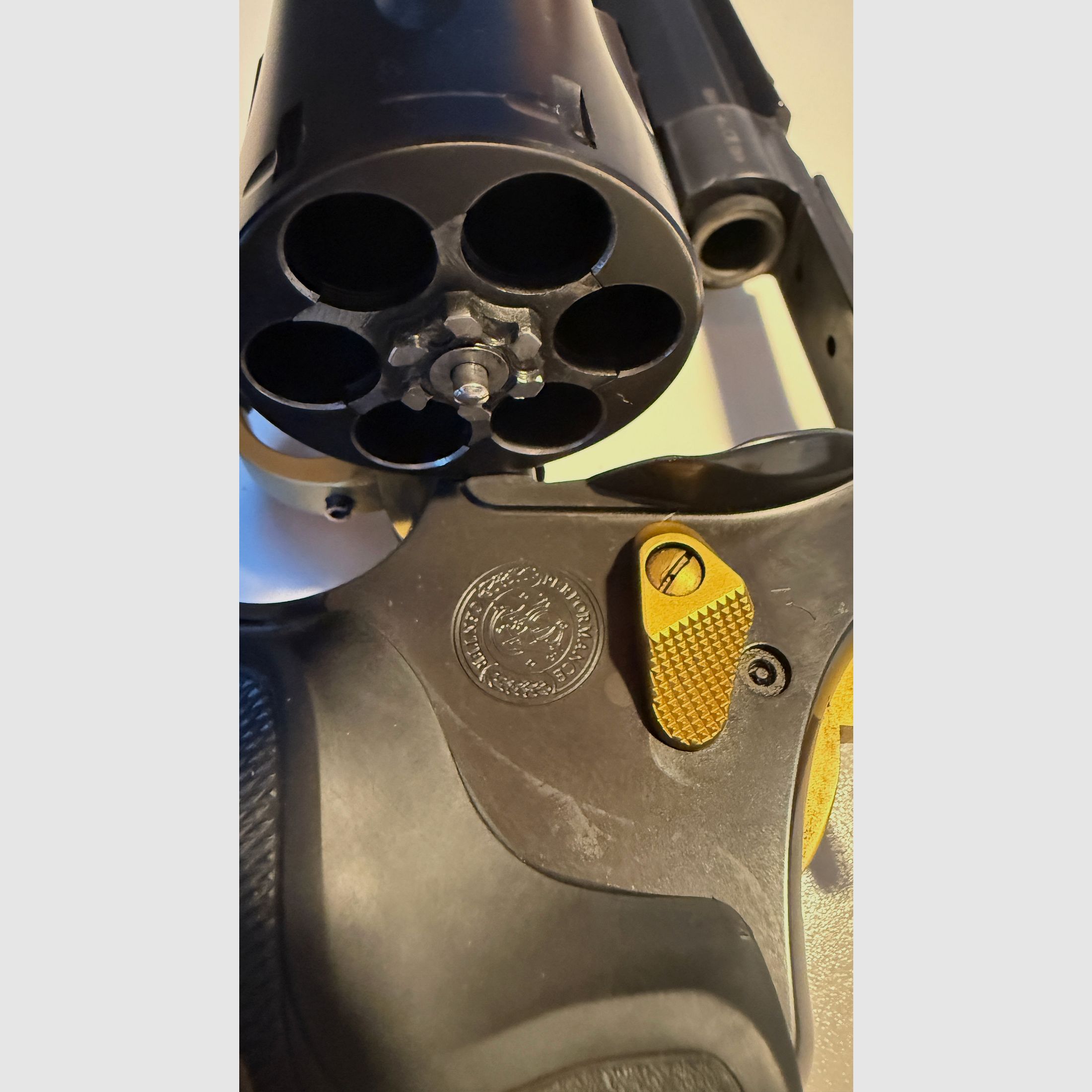 Smith & Wesson 629-6 Stealth Hunter 44 Mag