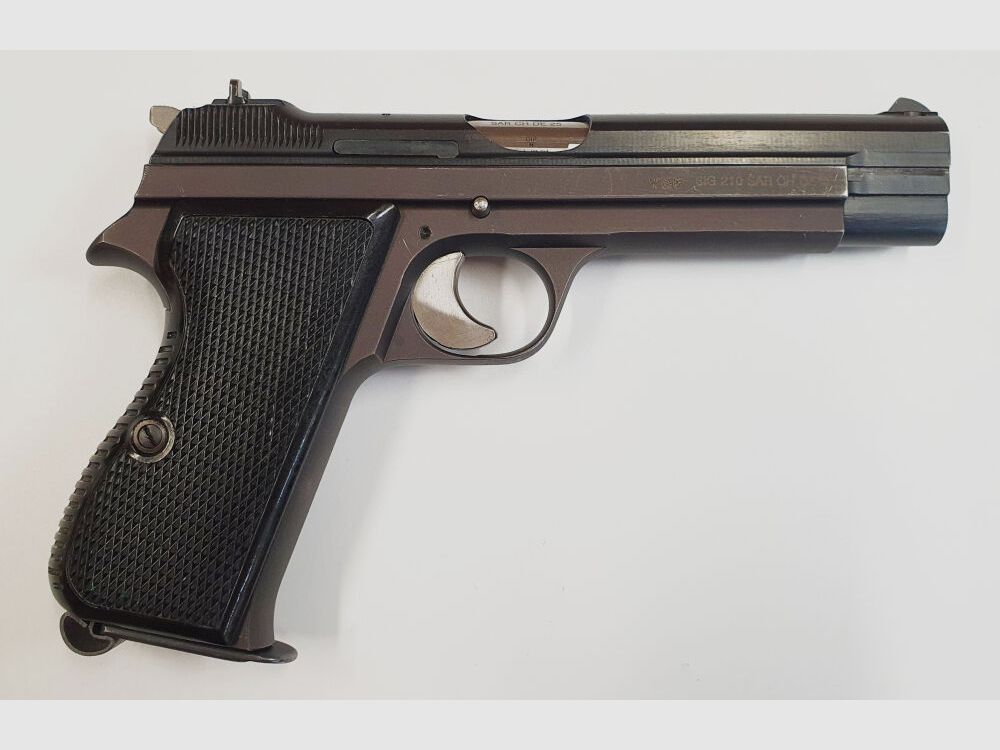 SIG Pistole SIG P210-2 im Kaliber 9mm Luger (9x19) Inkl. Holster und Reservemagazin,MADE IN SWITZERLAND