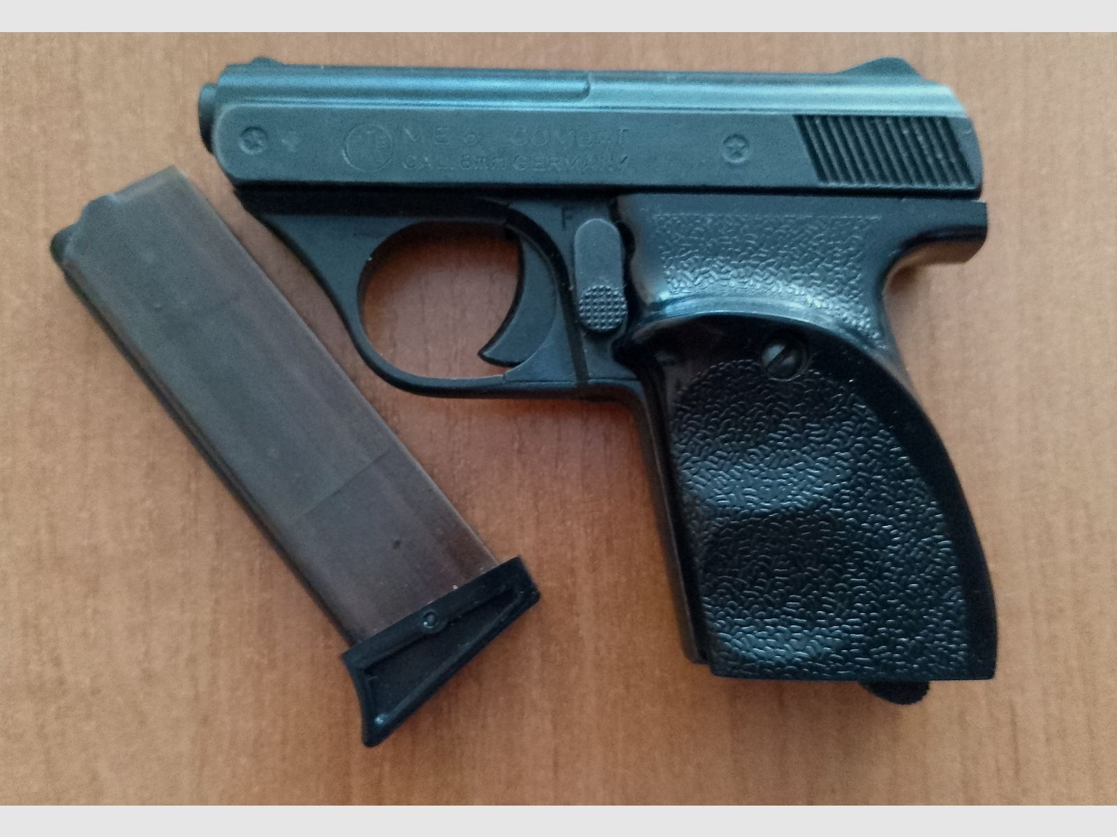 Seltene ME 8 Combat in 8 mm Knall im PTB 176/2 mit Verpackung!