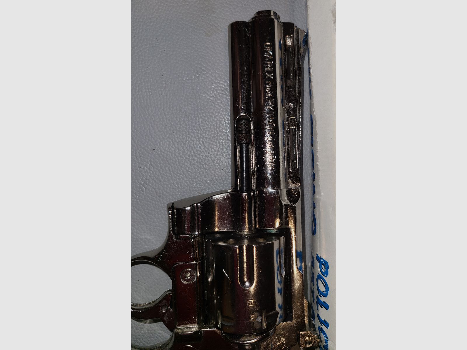 UMAREX PYTHON VERCHROMT/ ohne Zubehör/ mit OVP / cal. 9mm 380K / PTB  282-3 SCHRECKSCHUSS GAS REVOLVER SILVESTER SELBSTVERTEIDIGUNG / GEBRAUCHT 