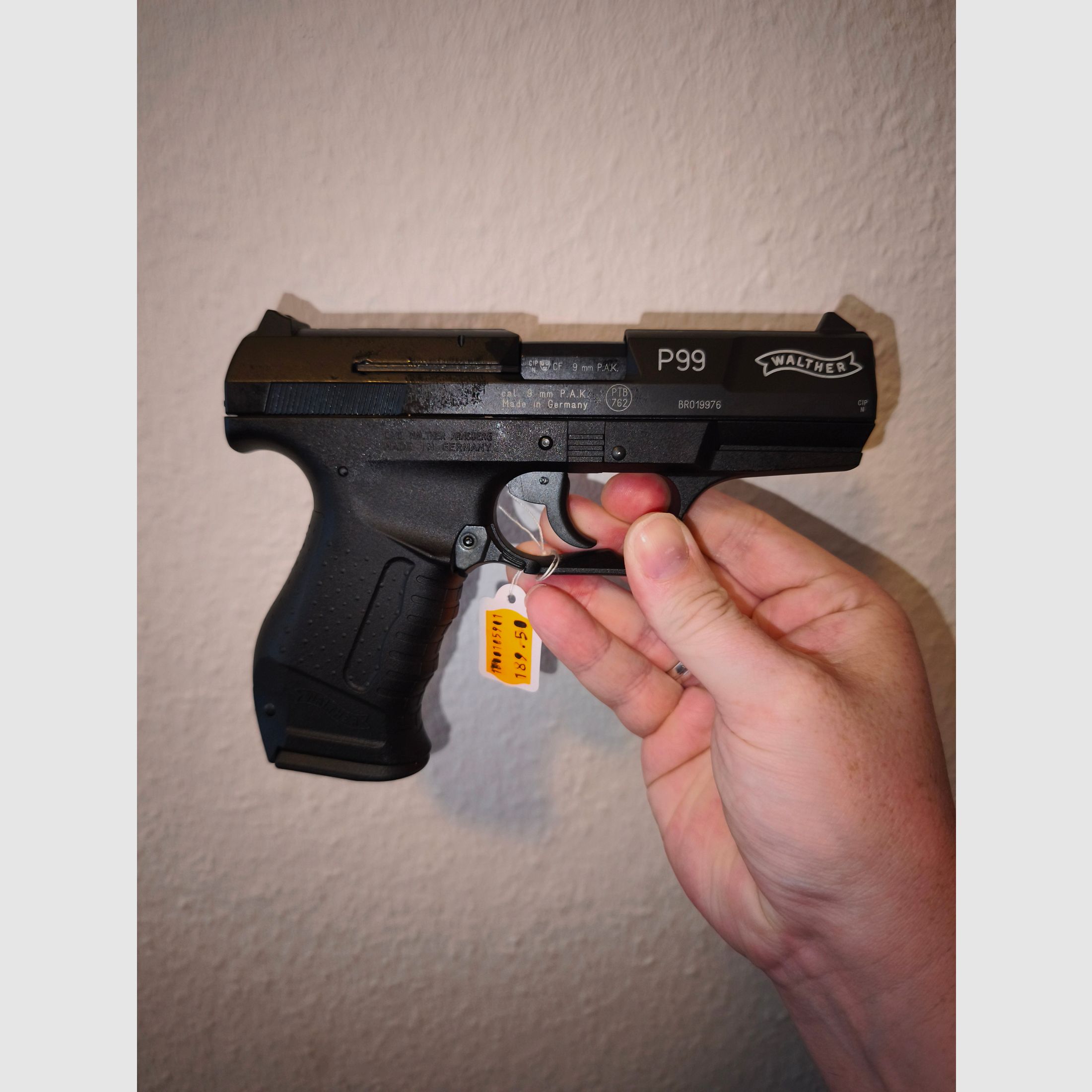 Schreckschuss Walther p99 mai usato /9mm P.A.K. La spedizione è a mio carico