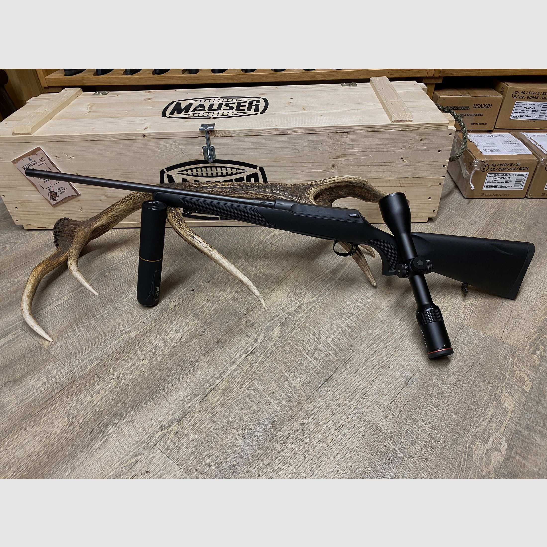 Sauer 100 Classic XT, mit Kite B6 2-12x50