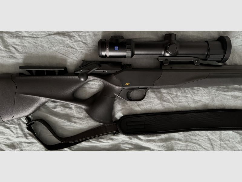 NEUWERTIGE Blaser R8 ULTIMATE - 308. Win Blaser CARBON BiPod separat ab 1