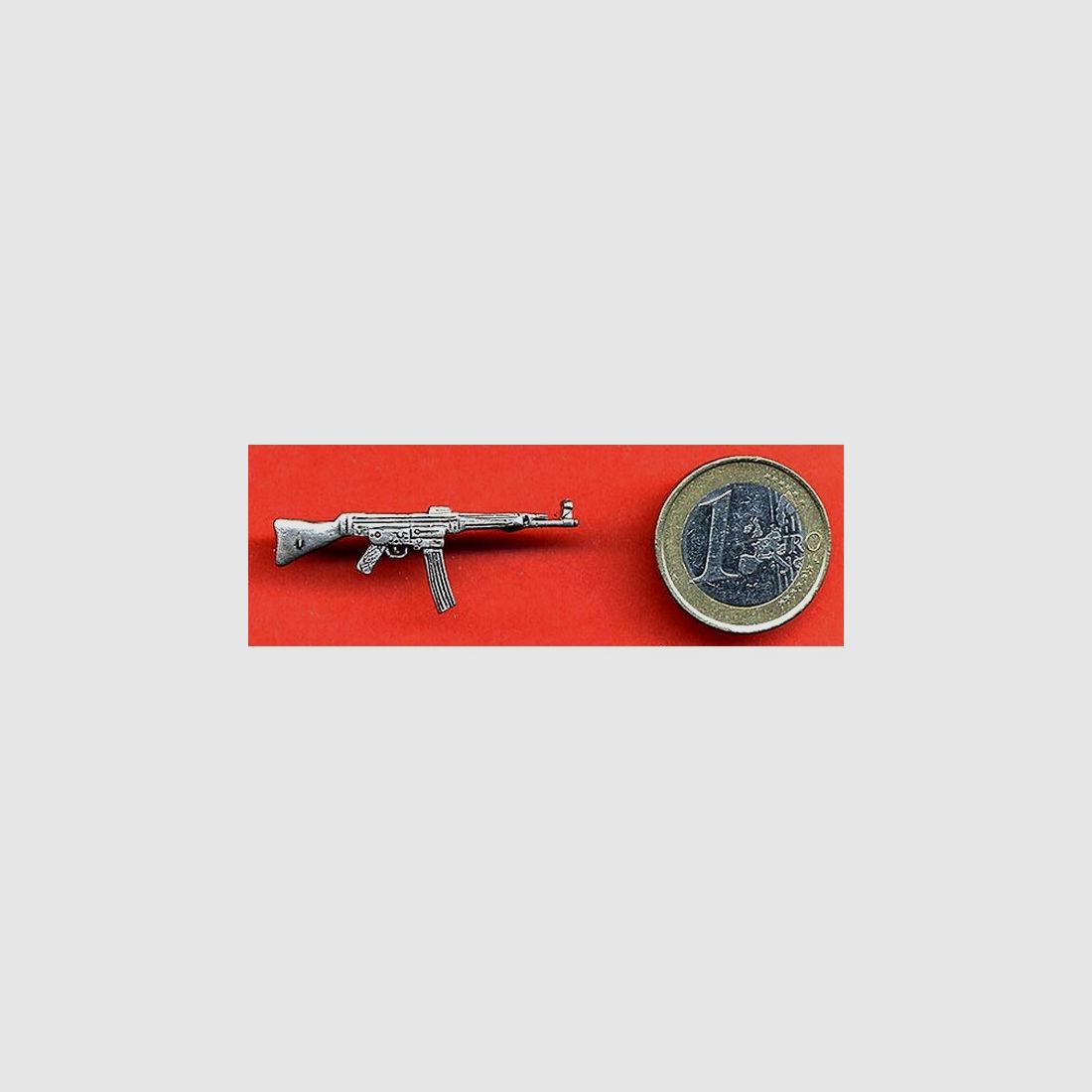 Sturmgewehr 44 als Metall-Anstecker