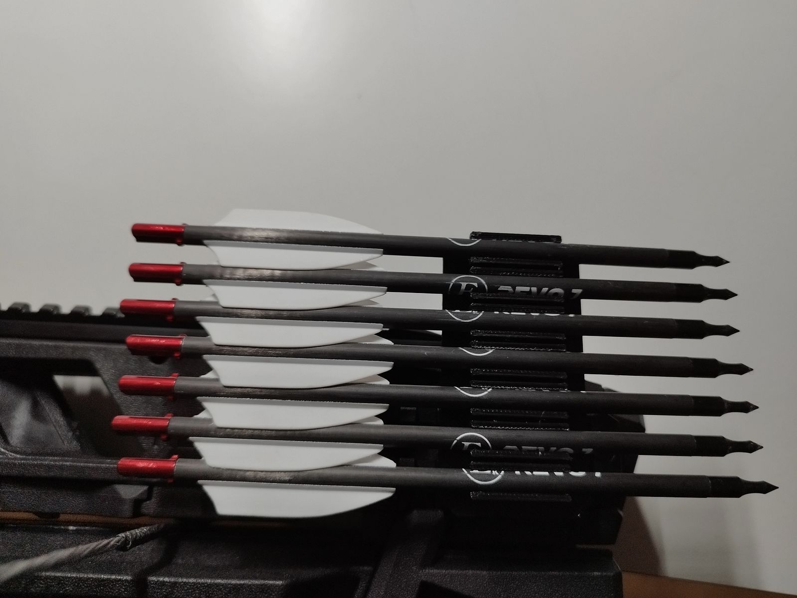 EK Archery Revo 7 12 Zubehör