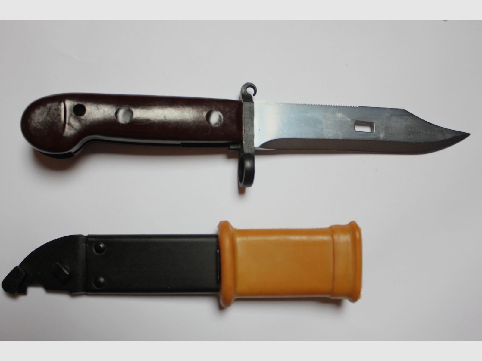 Ungarisches Seitengewehr bzw. 6h3 AK47 Bajonett  in exzellentem Zustand (hungarian 6x3 AK Bayonet) 