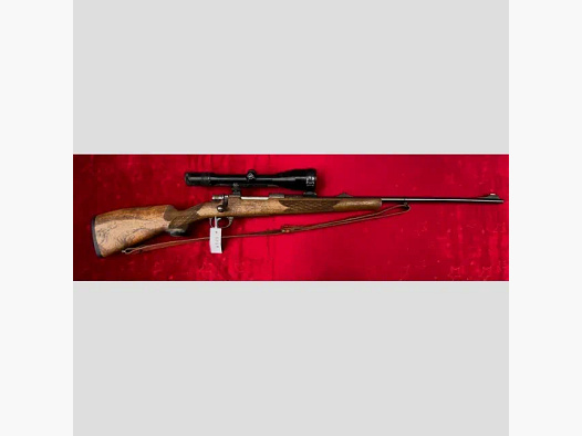 Mauser Modell 98 Kal. 300 WinMag z bardzo ładnymi srebrnymi wstawkami i głębokimi grawerunkami