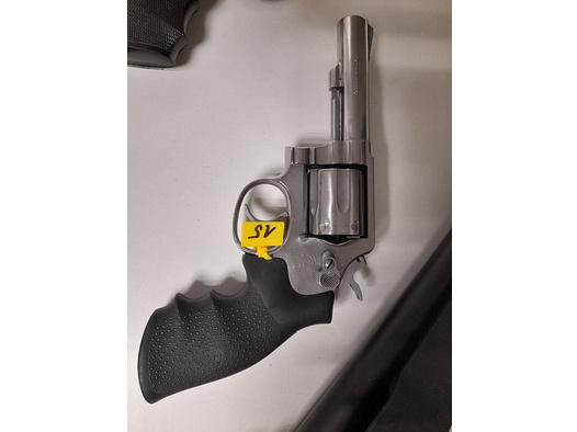 Smith & Wesson Revolver 38Special, CTG, chrome Gebrauchtwaffe	 Smith & Wesson Revolver 38Special, CTG, chrome Gebrauchtwaffe
