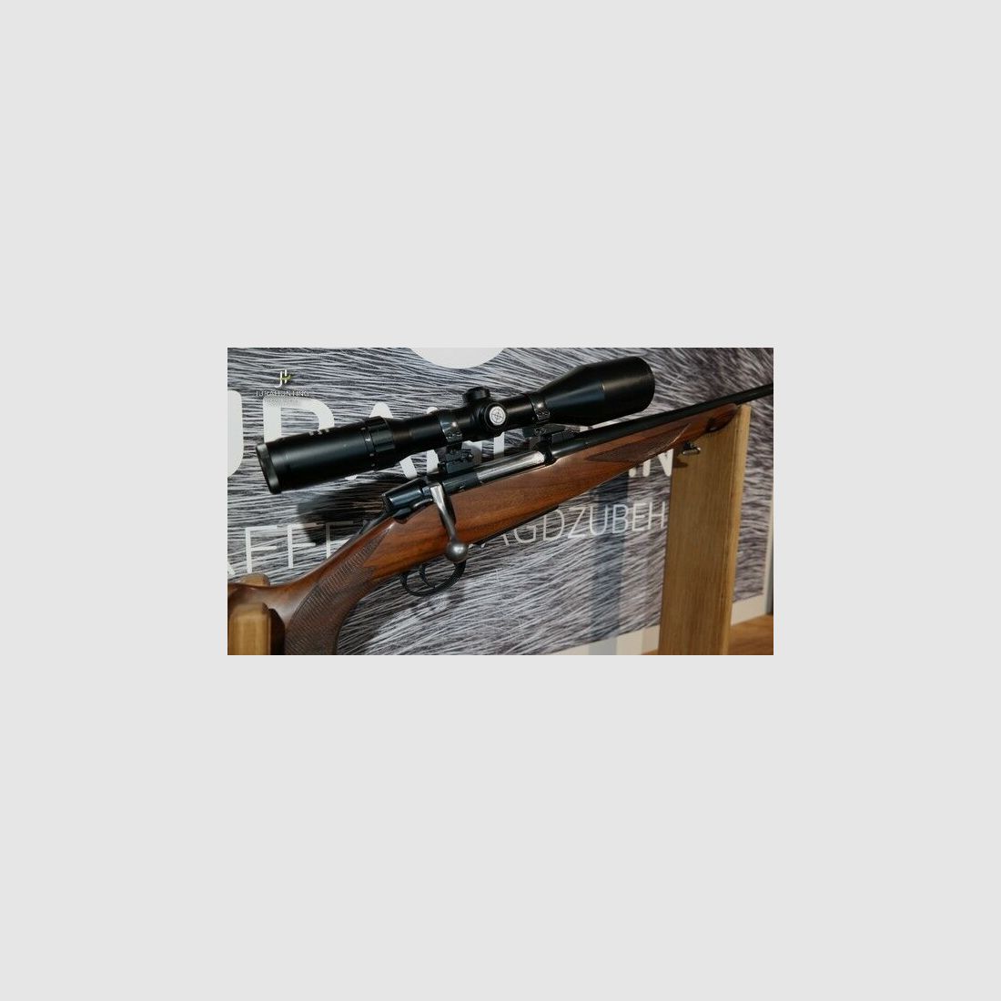 Antonio Zoli; 2.5-10x56 LP; MG M15x1 AZ 1900