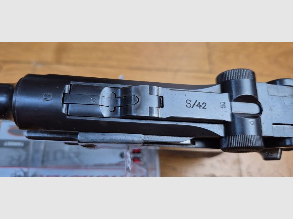 Zeer mooie Luger P08 – Fabricage "S/42" door Mauser – Zeer zeldzaam exemplaar in "G" voor 1935 – Frame type 1908-1918 nog niet versterkt na 1936 – Een van de 54.070 geproduceerde in 1935 – Zeldzaam wapen – TBE+, afbeelding 17 van 30