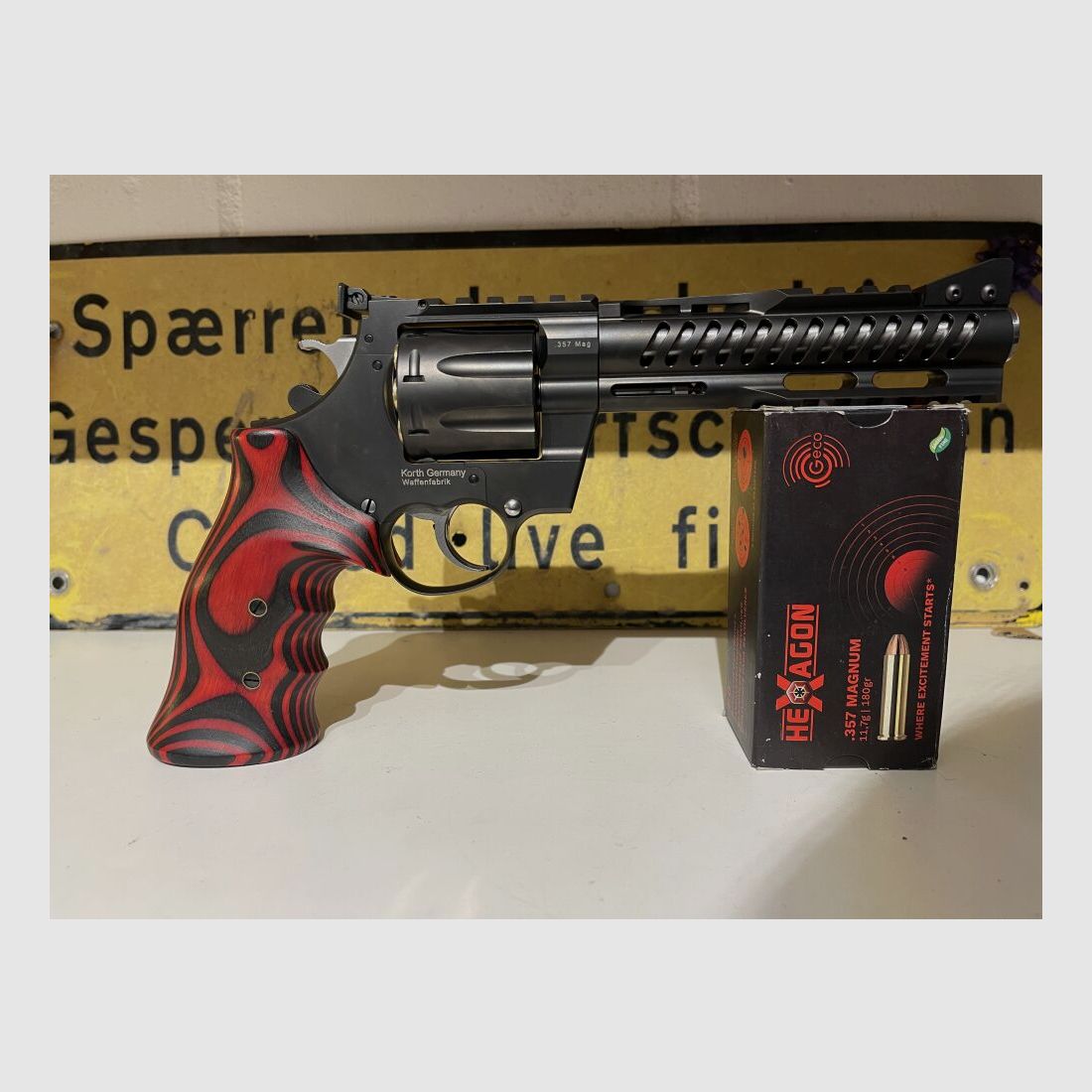 Korth NXS .357Mag including interchangeable cylinder in 9mmLuger!