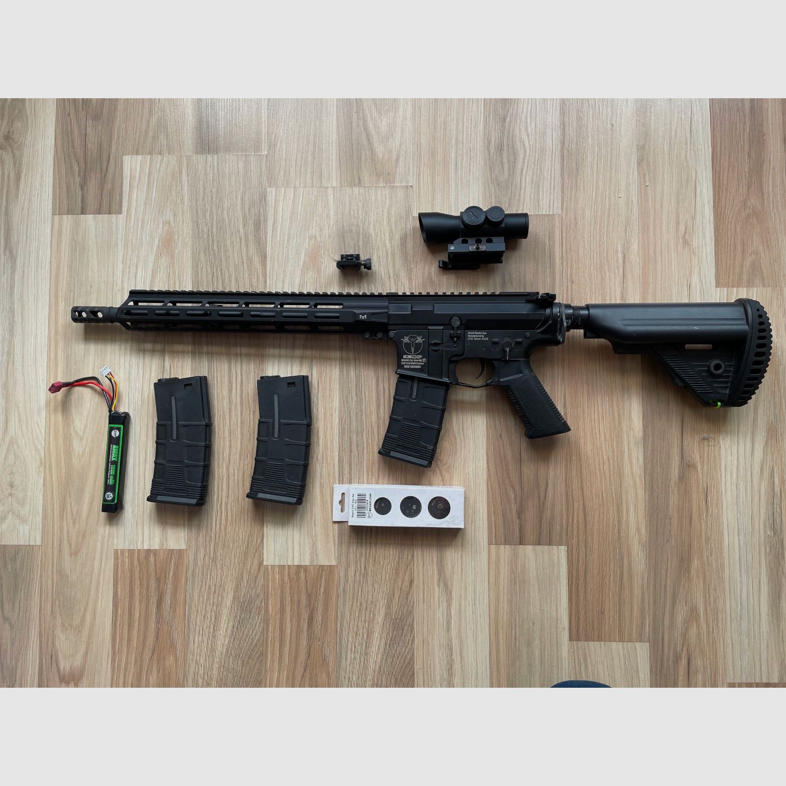 Airsoft Begadi ICS CXP-X with sight