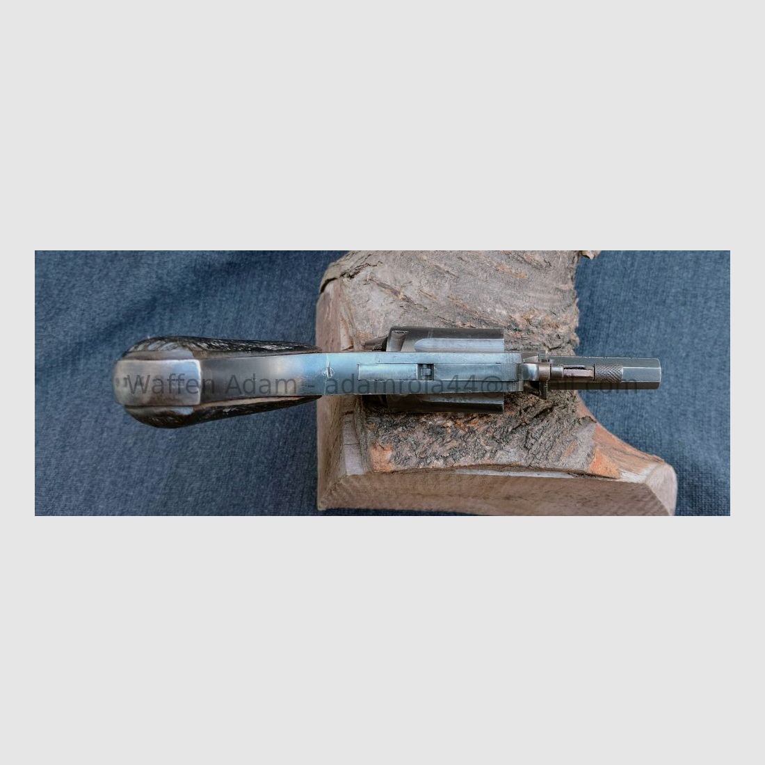 Venus Werk Hammerless - Revólver