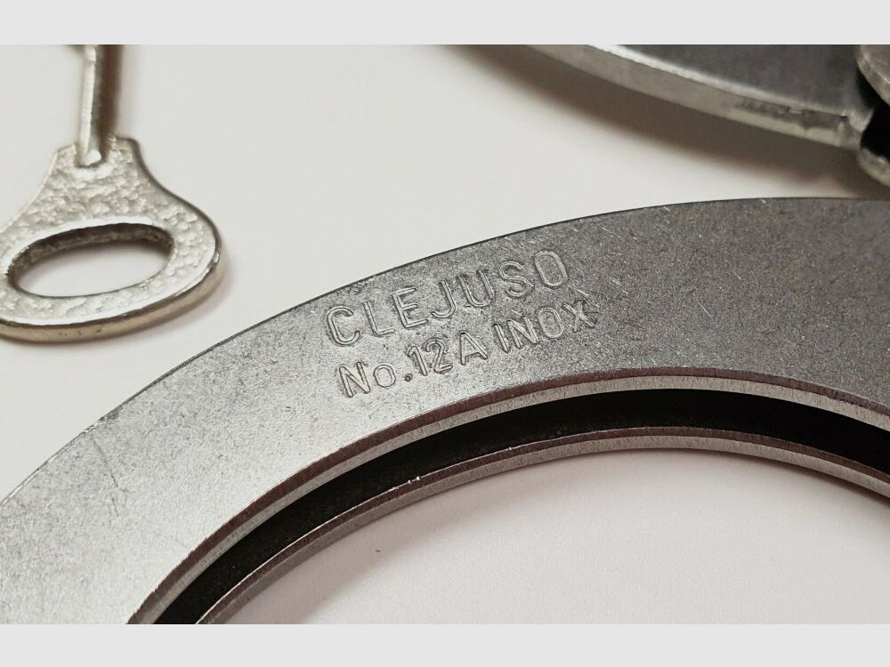 CLEJUSO Clemen & Jung e.K. Handfessel CLEJUSO No. 12 A INOX groß , rostfreie Edelstahl Handschelle, Made in Germany, gebraucht