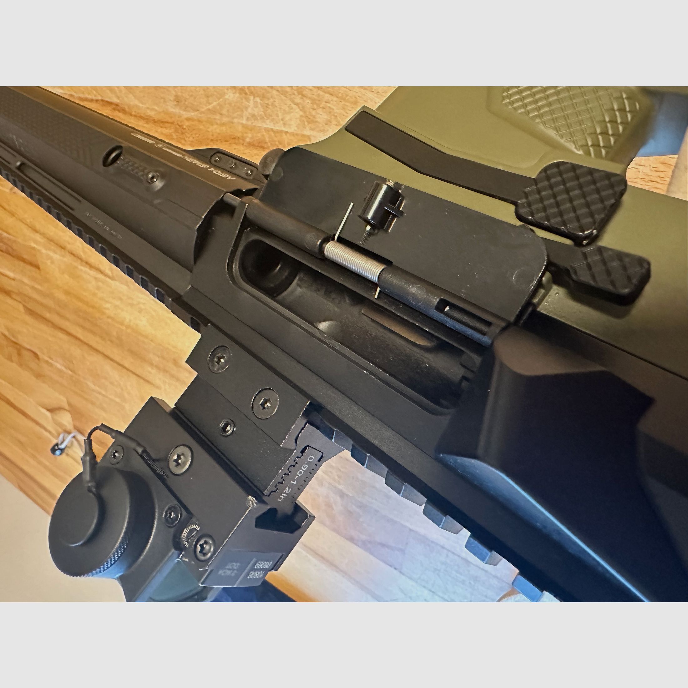 Hera Arms The 9er, like new