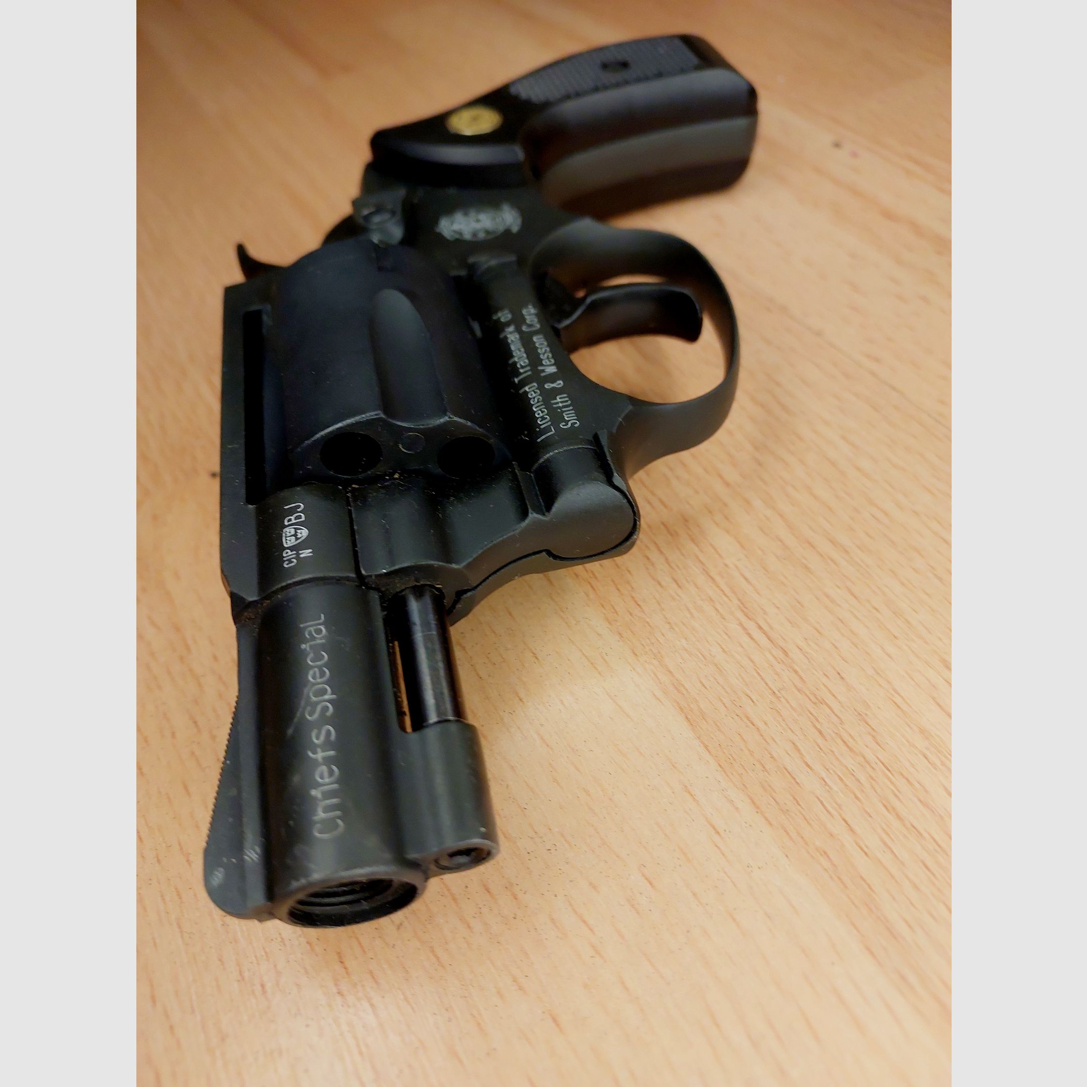 Smith & Wesson Chiefs Special blank firing revolver caliber 9mm R.K. black (PTB 794)