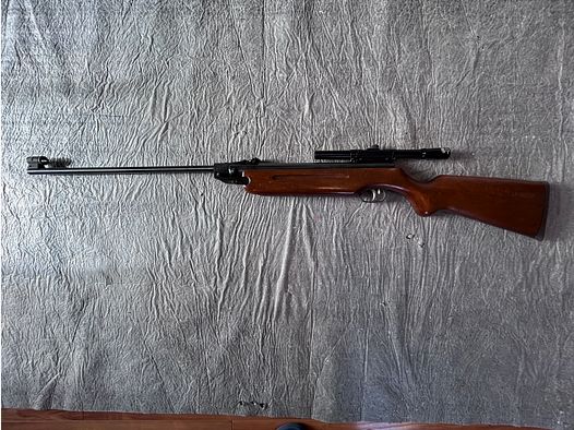 Karabinek pneumatyczny Weihrauch HW 35
