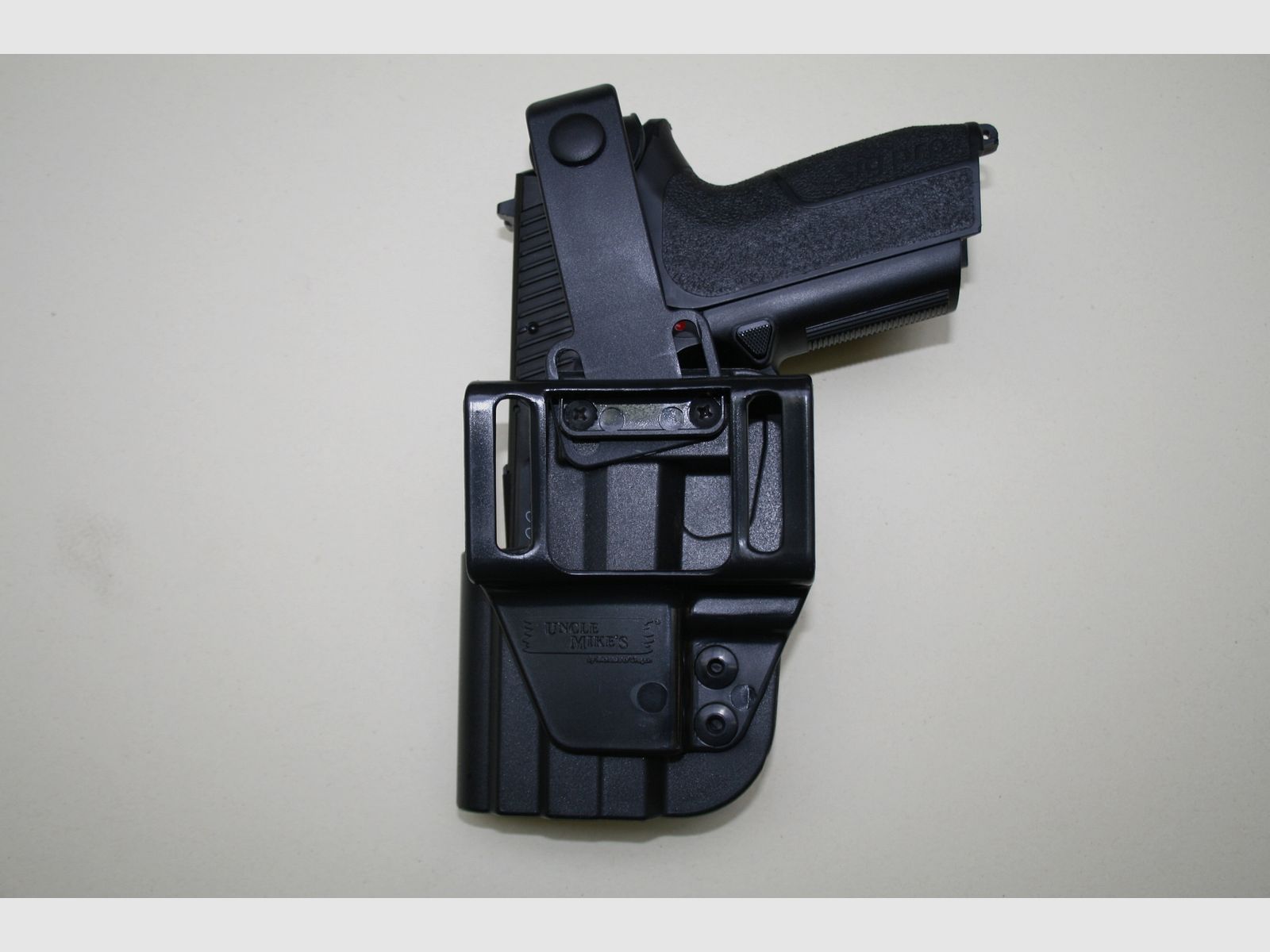 Hartschalenholster für Sig Pro 2022 von Uncle Mike's, Bild 2 von 2