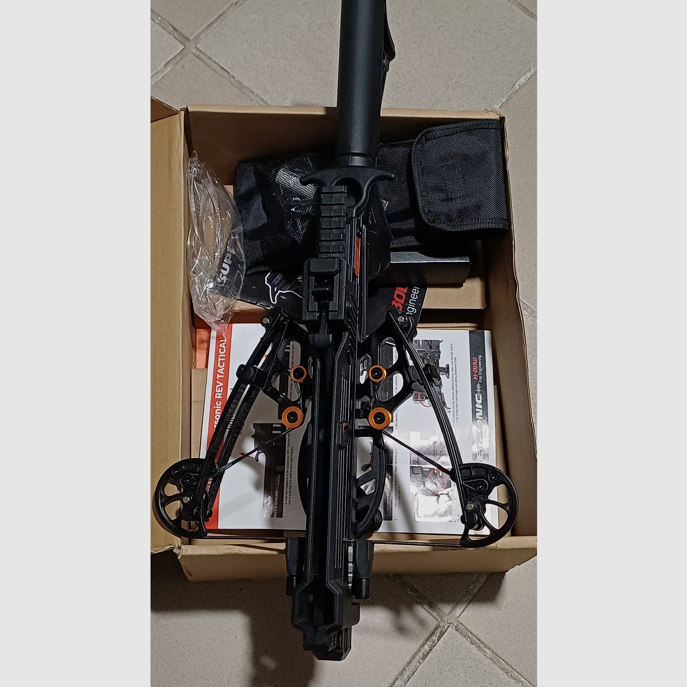 X-bow fma Supersonic Rev Tactical als nieuw Roodpunt