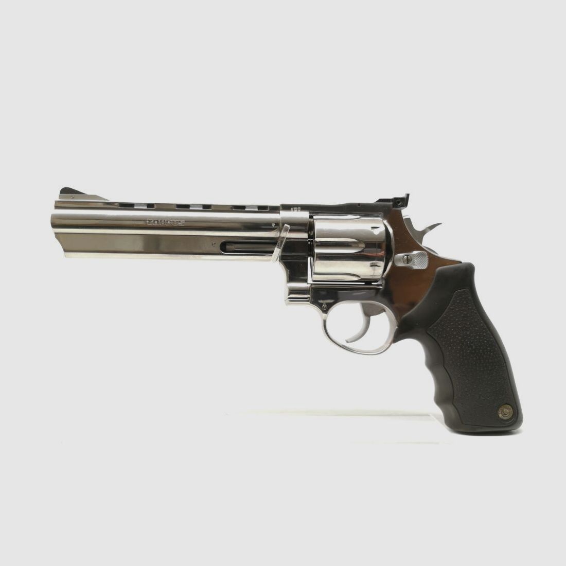 Taurus 44