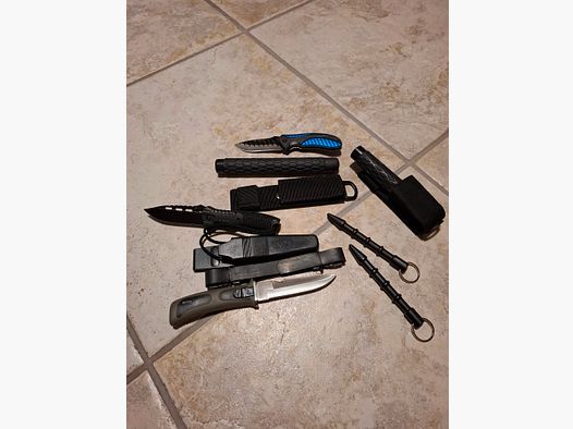 Reste meiner Sammlung, Messer, Schlagstöcke, Kubotan